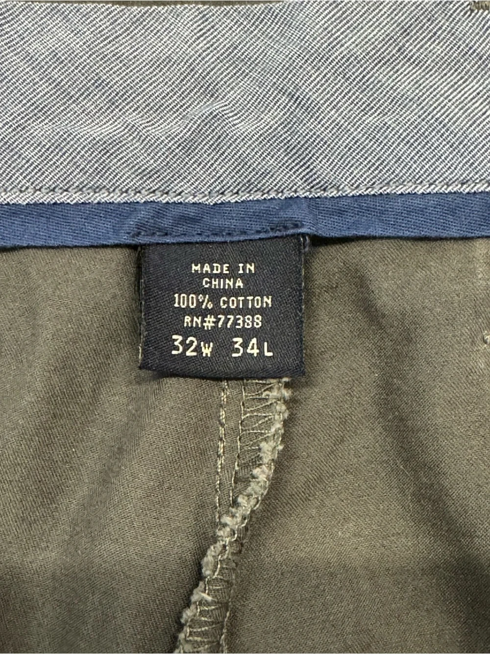 J.Crew Men’s Essex Classic Fit 100% Cotton Chinos in Size 32Wx34L